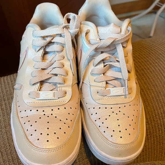 Nike Shoes - Practically brand new Nike sneakers only work once Court Vision Low Premium